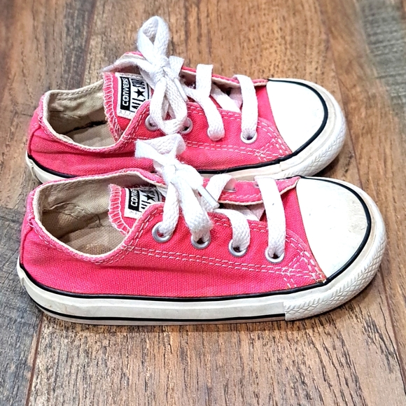 Converse All Star toddler shoes * NOT from a thrift store - Picture 1 of 10